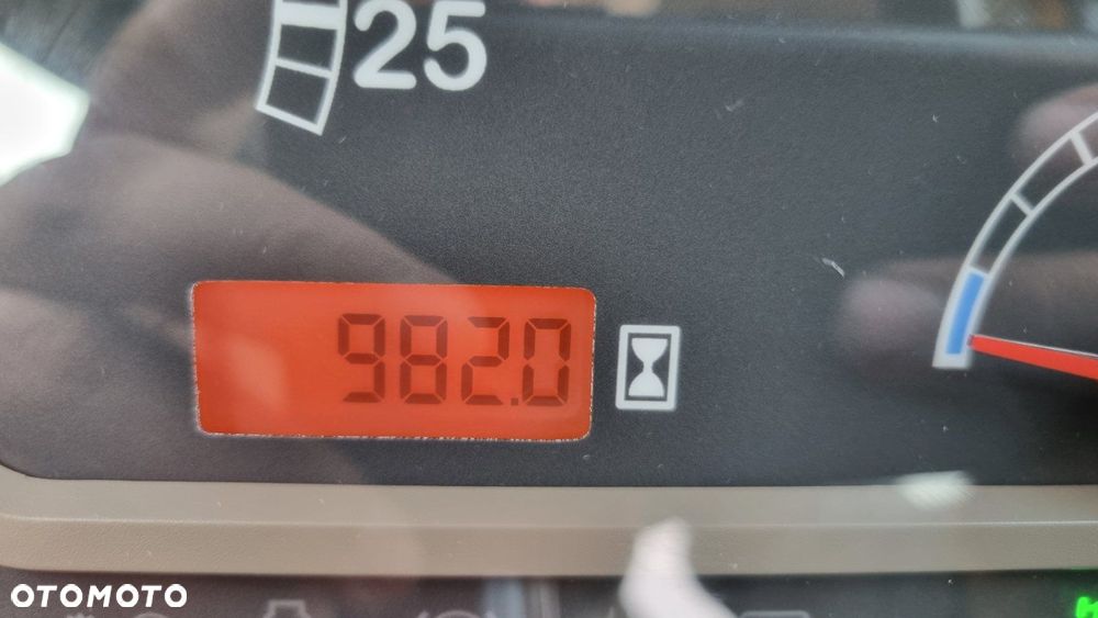 Case IH JX 90 , rok 2009 Ciągnik z ładowaczem czołowym MX U8. - 9