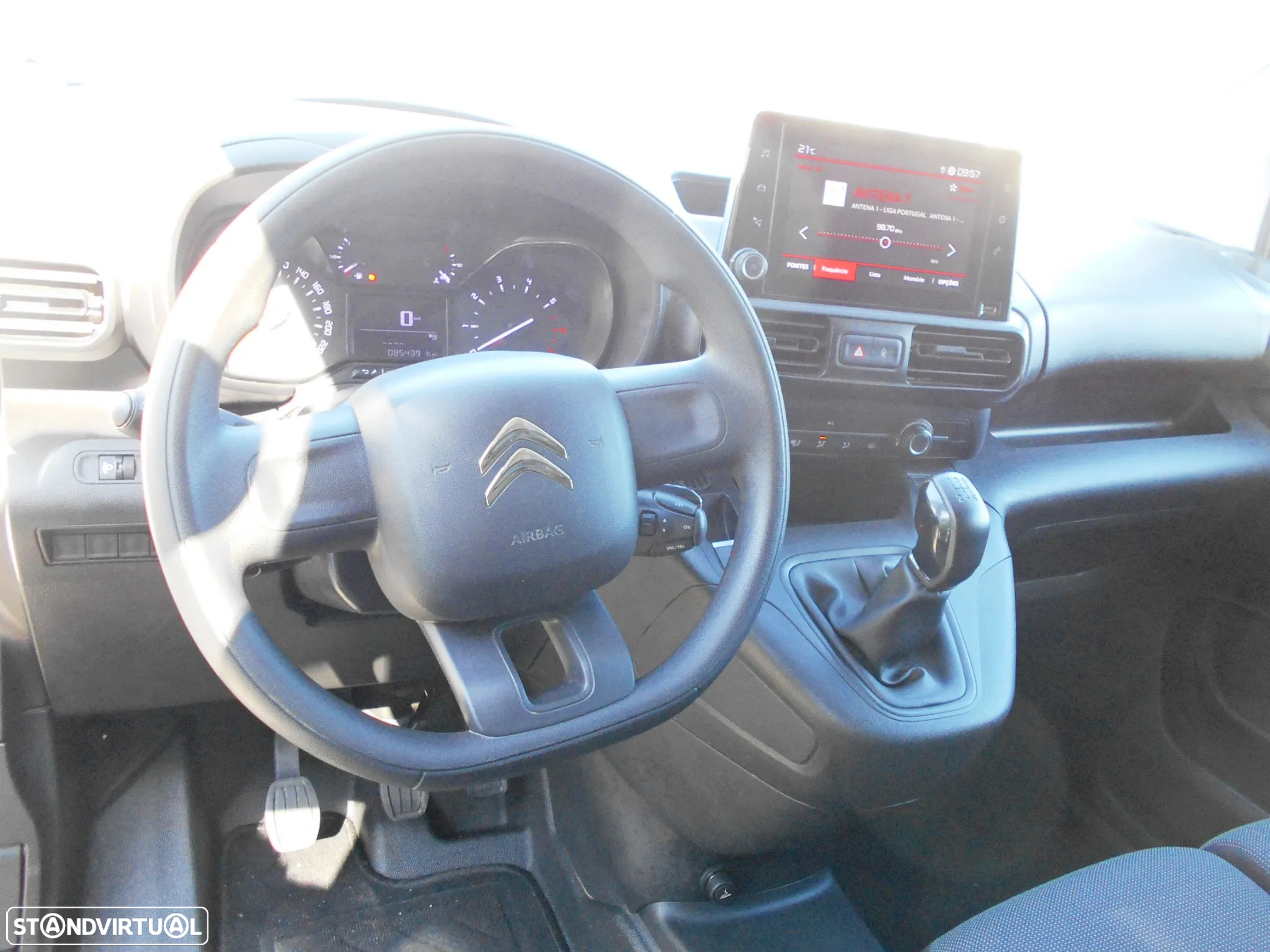 Citroën BERLINGO 102cv 3 LUG Com AC - 14