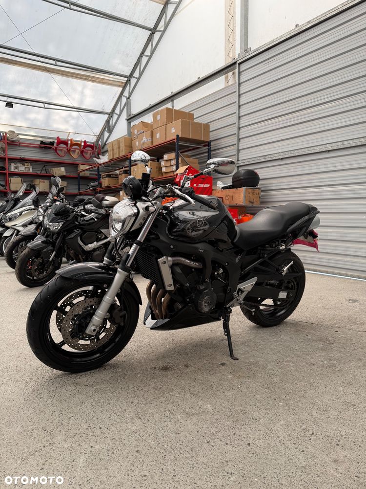 Yamaha FZ6 - 3