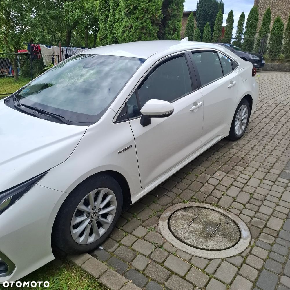 Toyota Corolla 1.8 Hybrid Comfort - 18