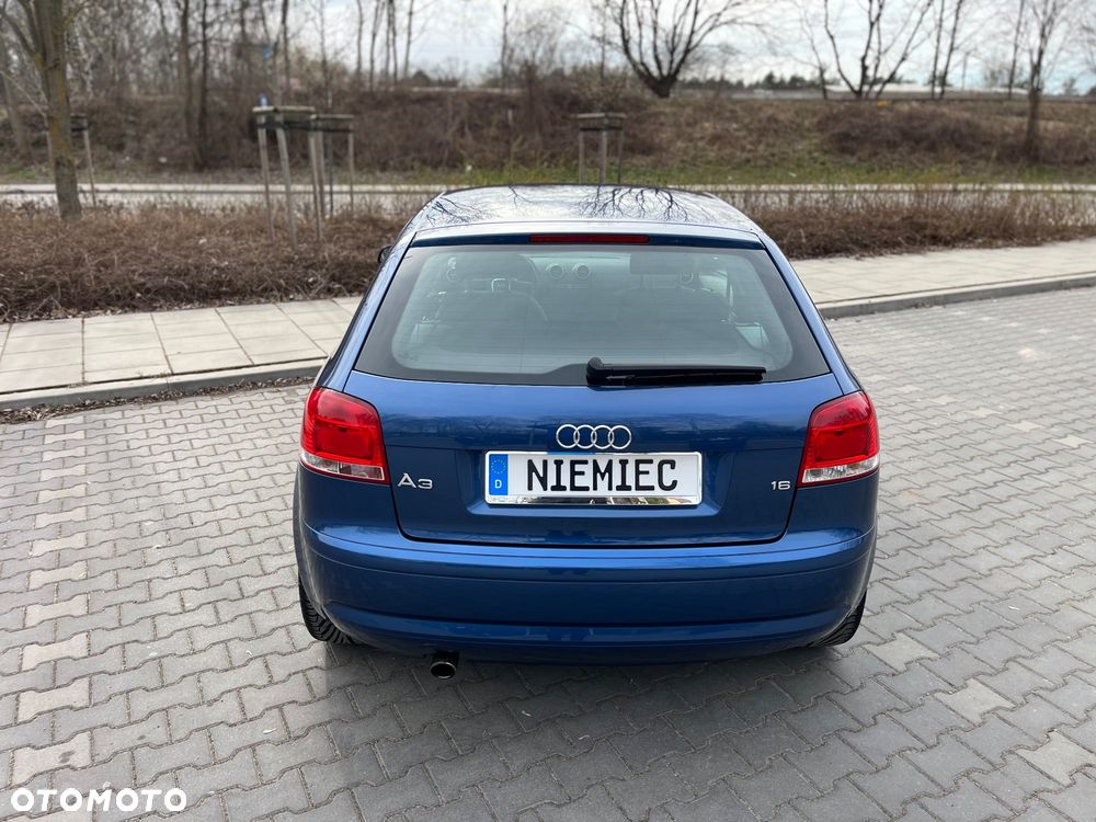 Audi A3 3-drzwiowe 1.6 Ambition - 18