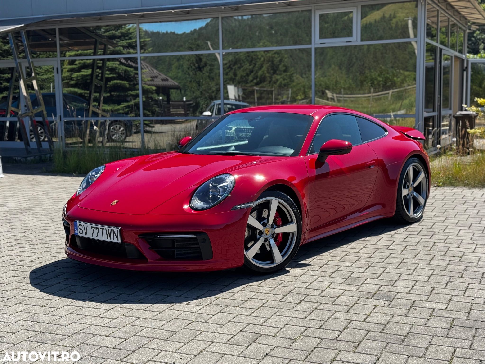 Porsche 911 Carrera 4S - 1