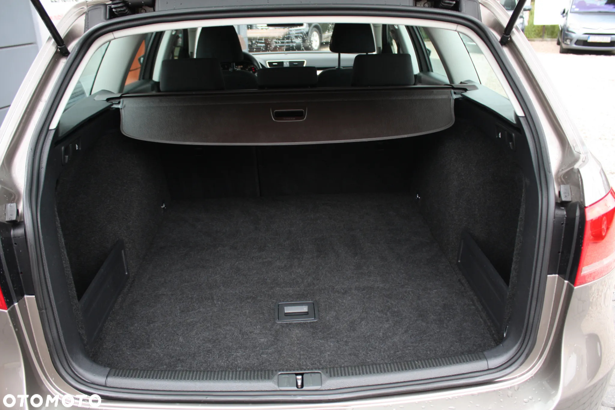 Volkswagen Passat 2.0 TDI Comfortline - 5