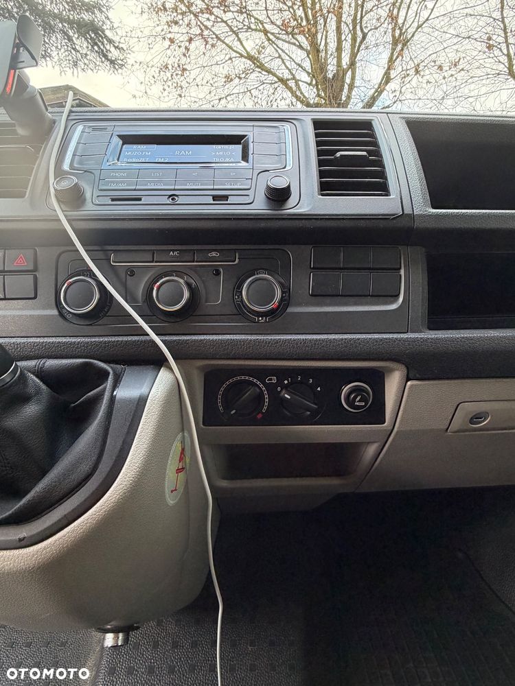 Volkswagen Transporter - 12