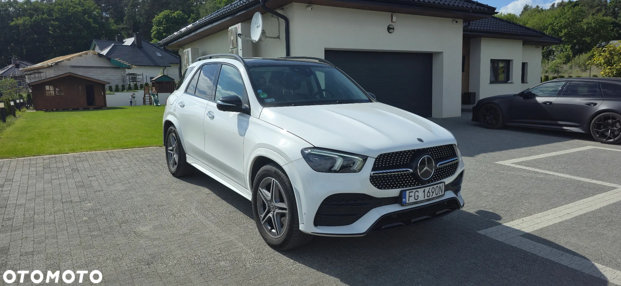 Mercedes-Benz GLE 300 d 4-Matic - 4