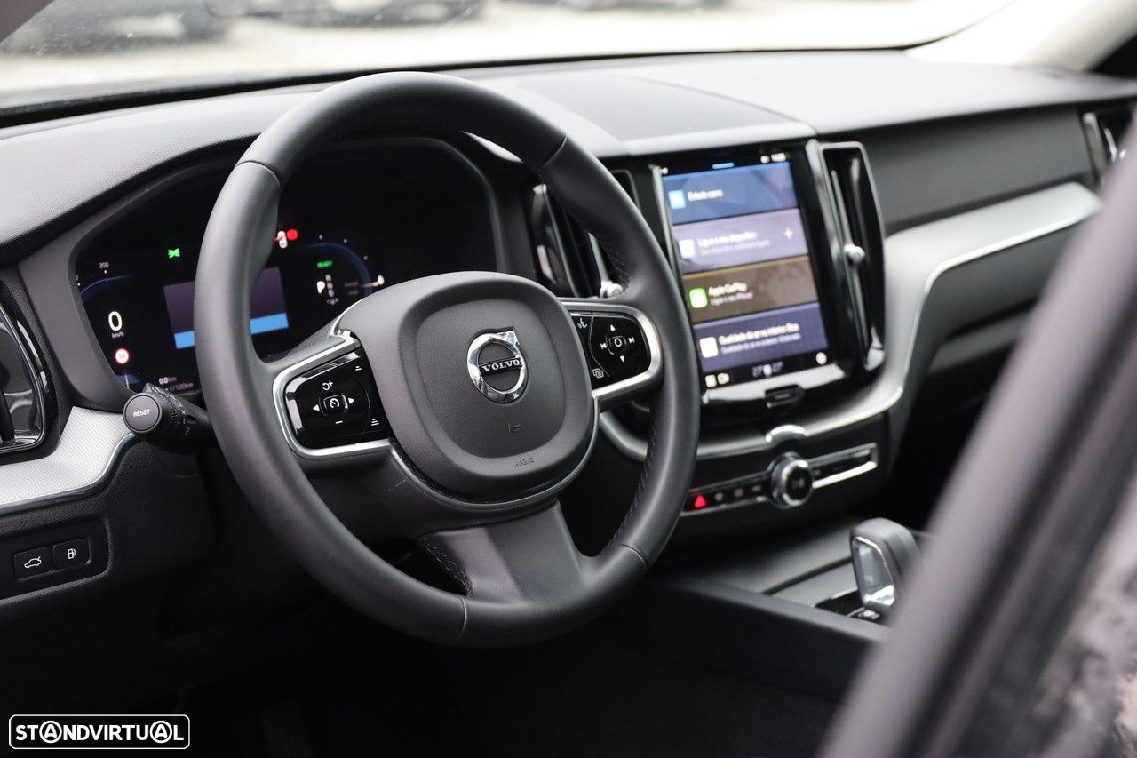 Volvo XC 60 2.0 T6 PHEV Plus Dark AWD - 10