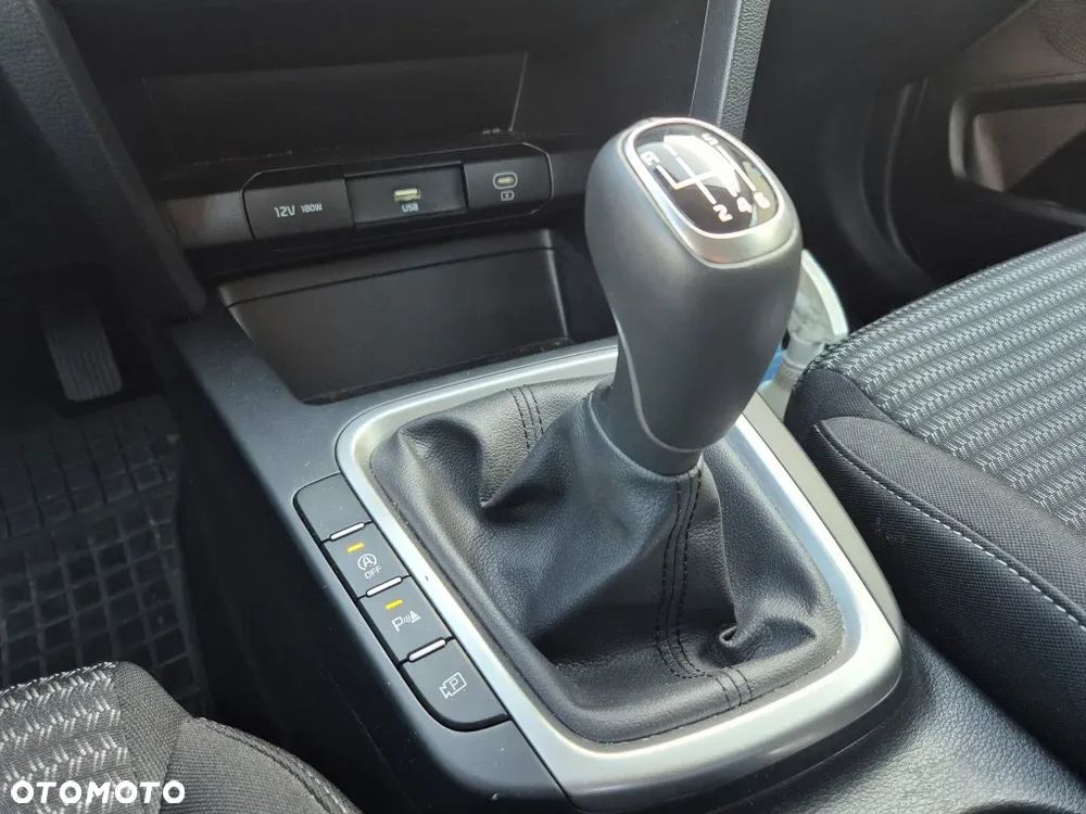 Kia XCeed 1.5 T-GDI M - 15