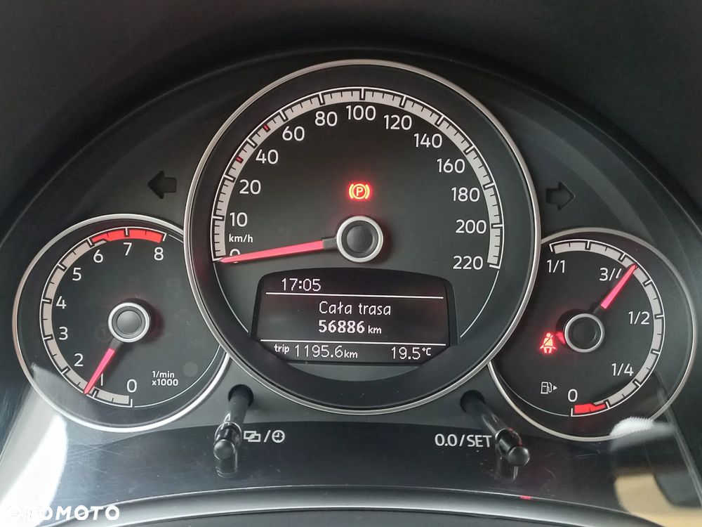 Volkswagen up! 1.0 Beats - 6
