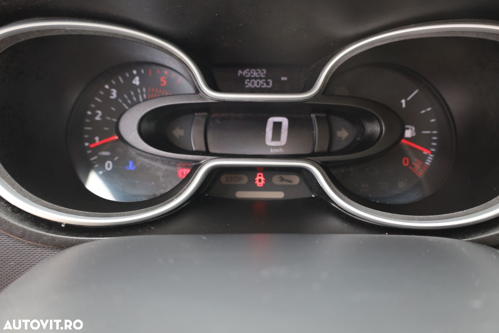 Renault Trafic - 16