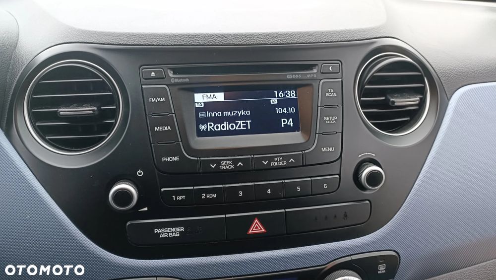 Hyundai i10 1.2 Fifa World Cup Edition - 14
