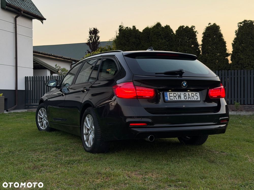 BMW Seria 3 318d - 8
