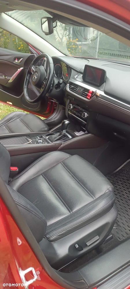 Mazda 6 - 8