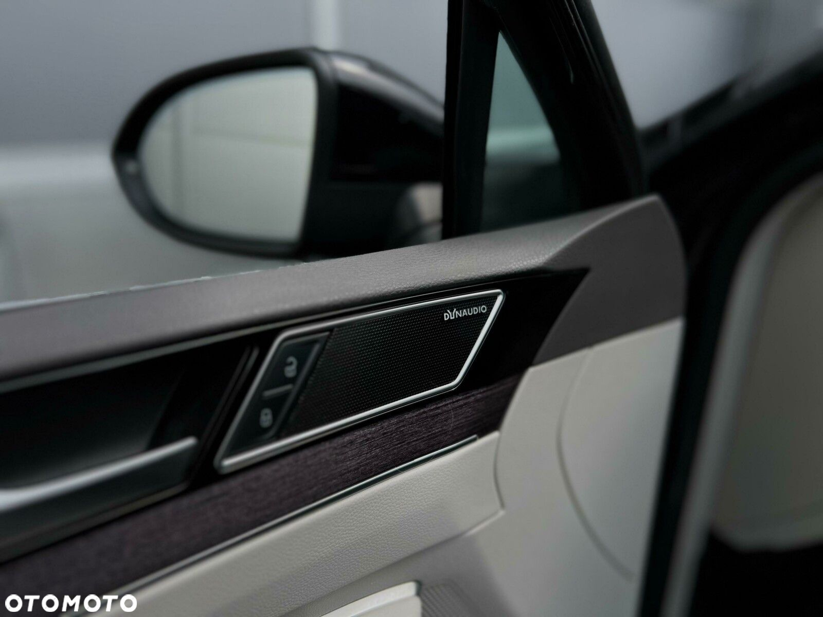 Volkswagen Passat - 17