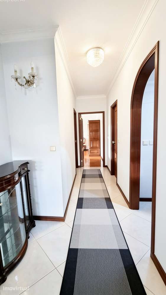 Magnífico Apartamento T4/T3 – 164m² de Conforto e Qualidade de Vida - Grande imagem: 3/10