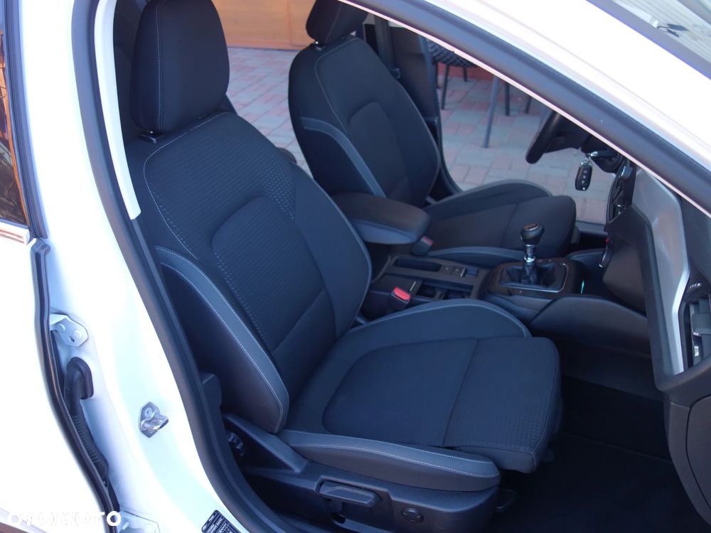 Ford Focus 1.5 EcoBlue STart-Stopp-System TITANIUM - 17