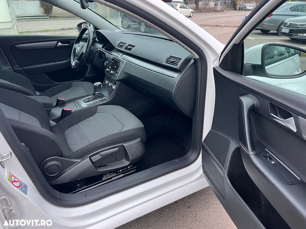 Volkswagen Passat 2.0 Blue TDI DPF DSG Comfortline - 18