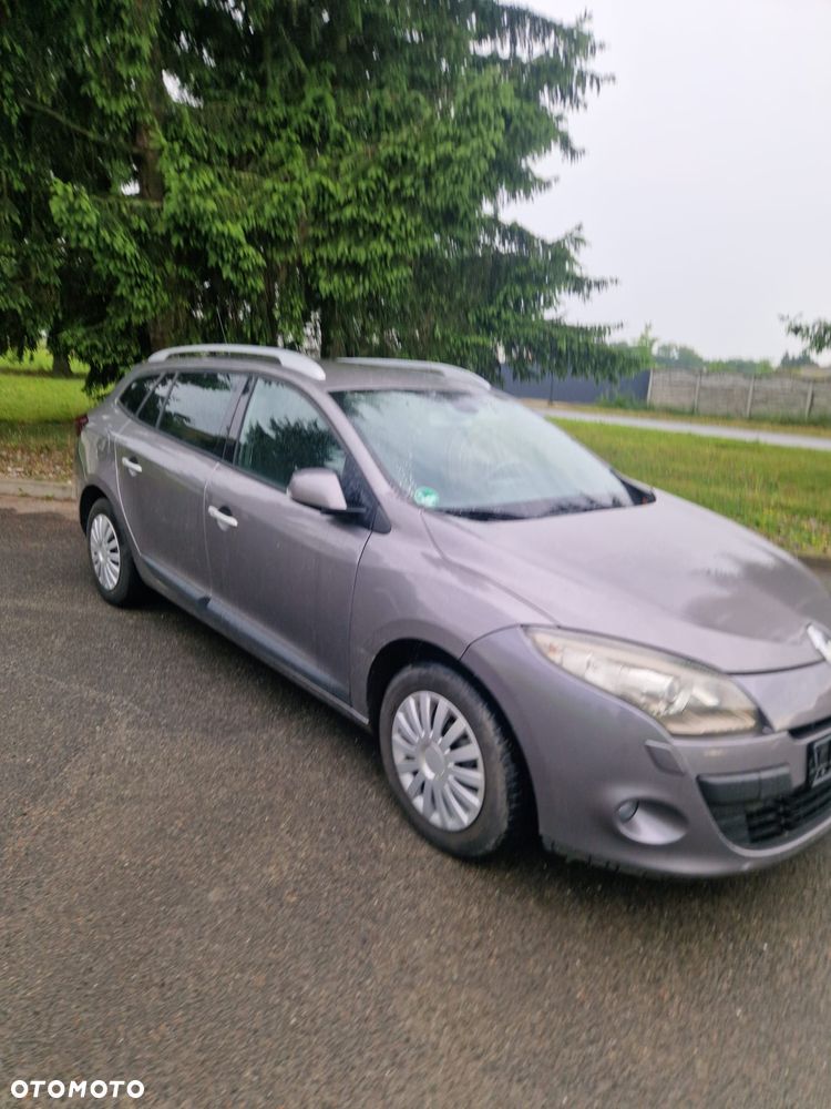 Renault Megane 1.5 dCi Zen EDC - 2