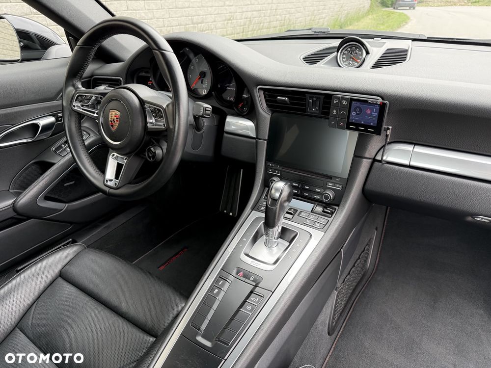 Porsche 911 Carrera 4S PDK - 8