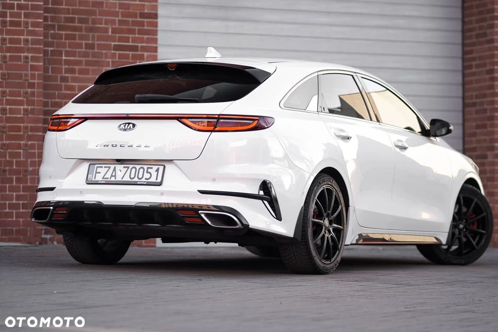 Kia ProCeed - 5