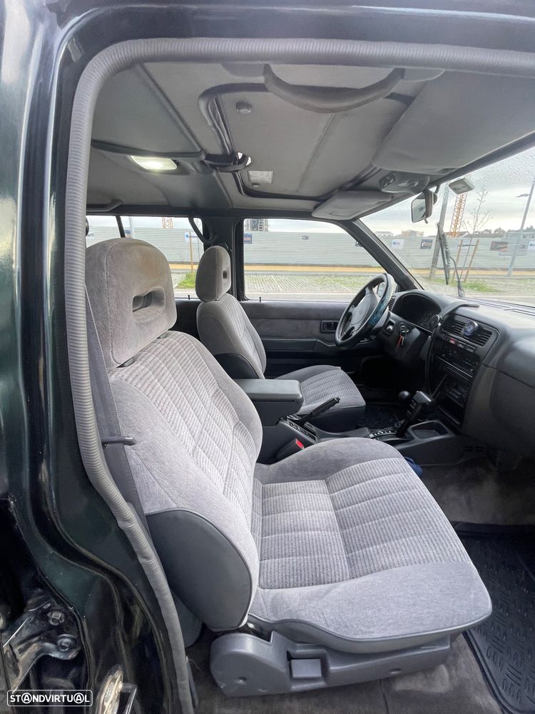 Nissan Pathfinder - 10
