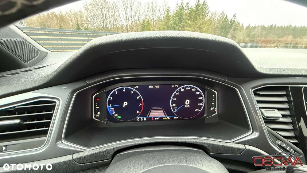 Volkswagen T-Roc - 35