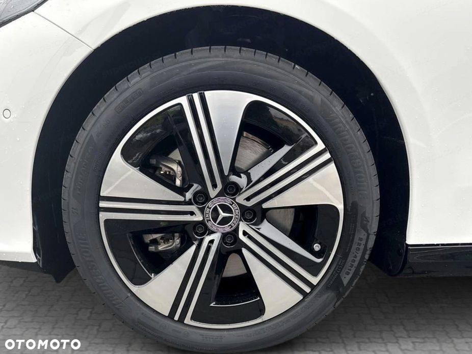 Mercedes-Benz CLA 180 mHEV 8G-DCT - 15
