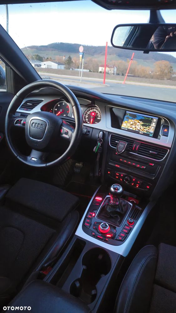 Audi A4 Avant 2.0 TDI - 10
