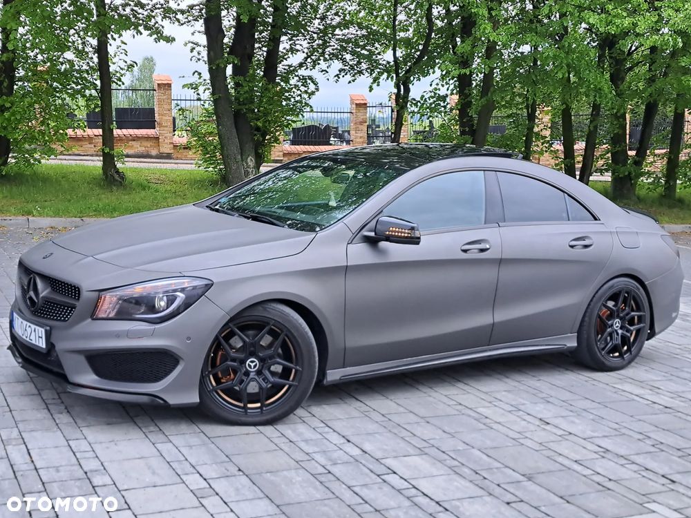 Mercedes-Benz CLA 220 CDI 7G-DCT AMG Line - 4