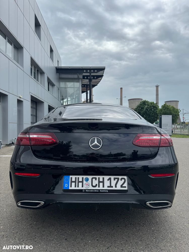 Mercedes-Benz E - 10