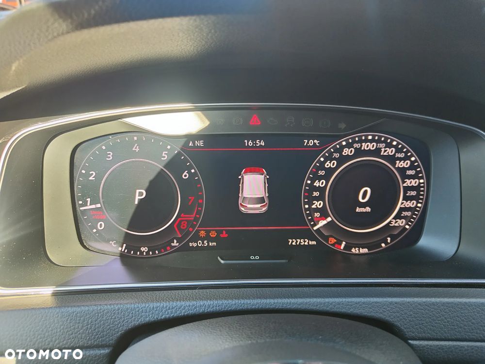 Volkswagen Golf GTI (BlueMotion Technology) DSG - 24