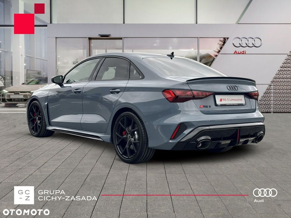 Audi RS3 Limousine - 4