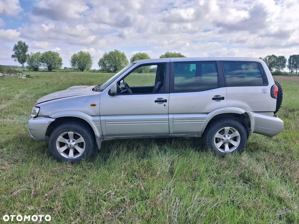 Nissan Terrano 3.0 Di Luxury - 6