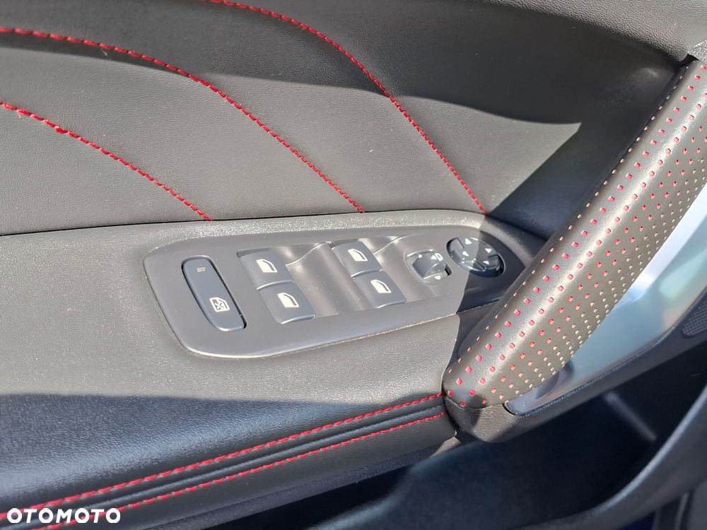 Peugeot 308 PureTech 130 EAT8 GT - 36
