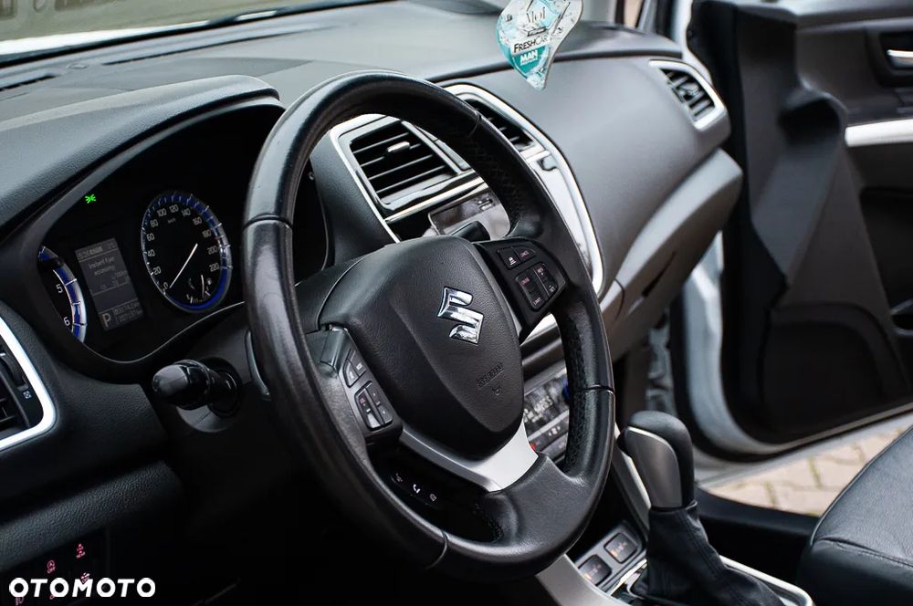 Suzuki SX4 S-Cross 1.6 DDiS TCSS 4x4 Comfort+ - 24
