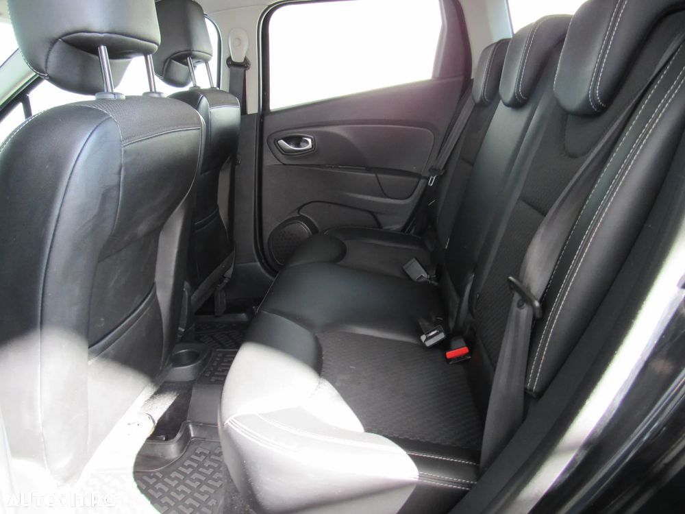 Renault Clio - 15