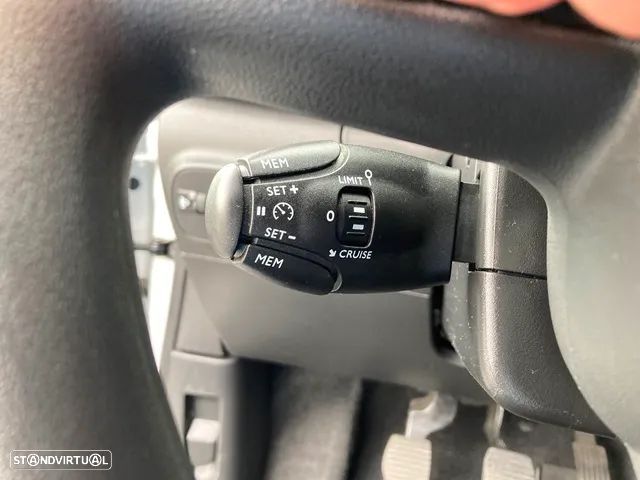 Citroën C3 1.2 PureTech C-Series - 17