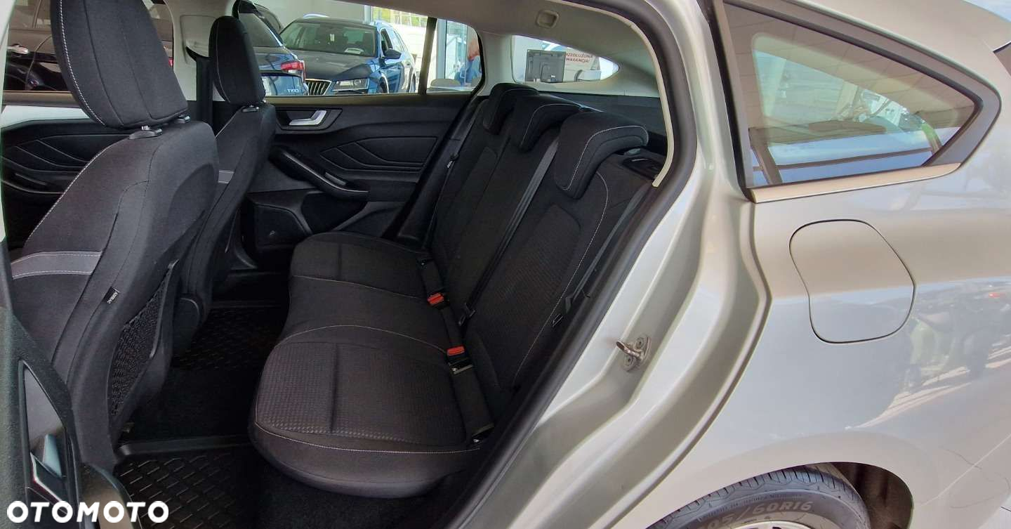 Ford Focus - 16