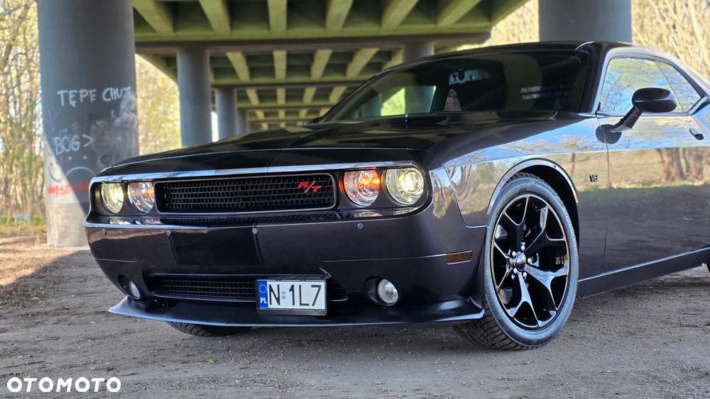 Dodge Challenger - 6