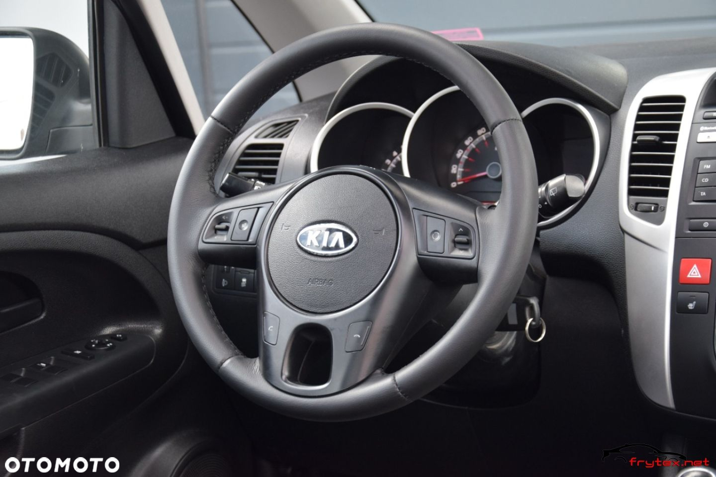Kia Venga - 28