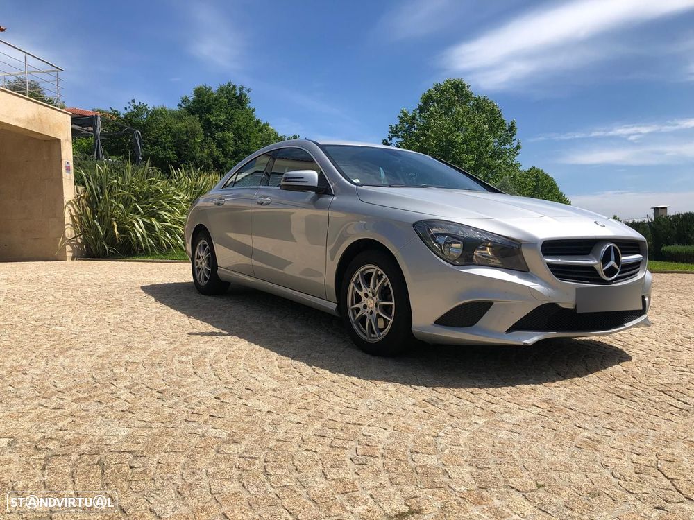 Mercedes-Benz CLA 200 CDI Urban - 11