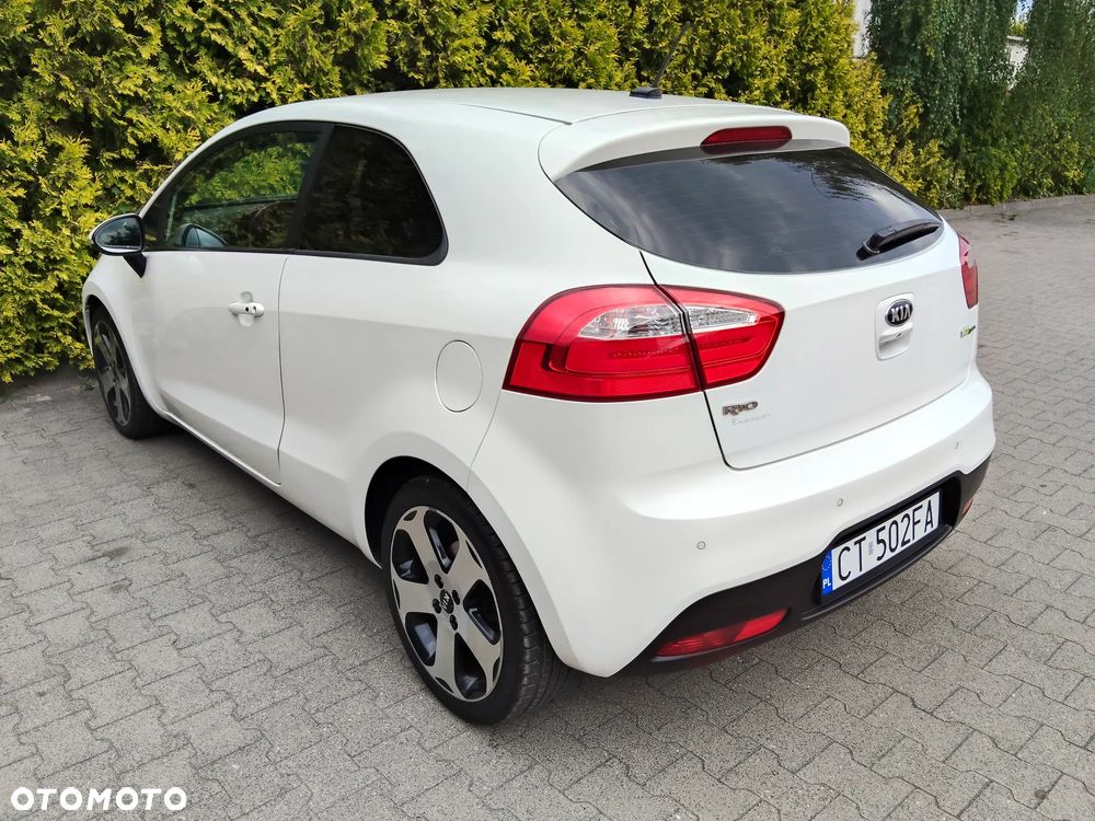 Kia Rio 1.4 Platinum Edition - 3
