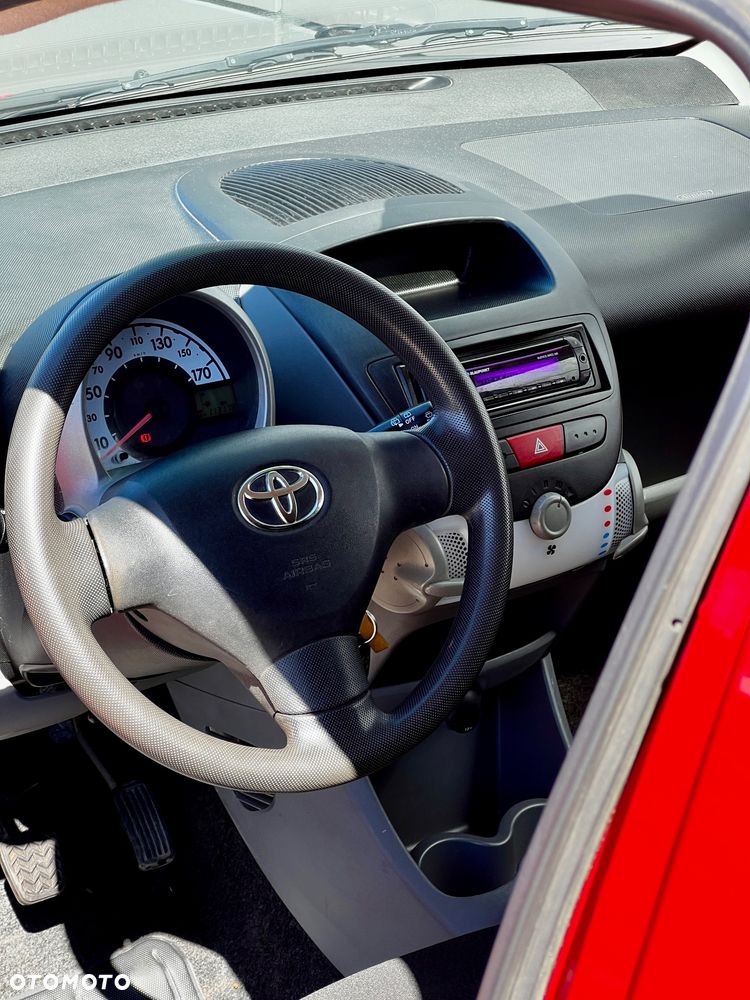 Toyota Aygo City - 19