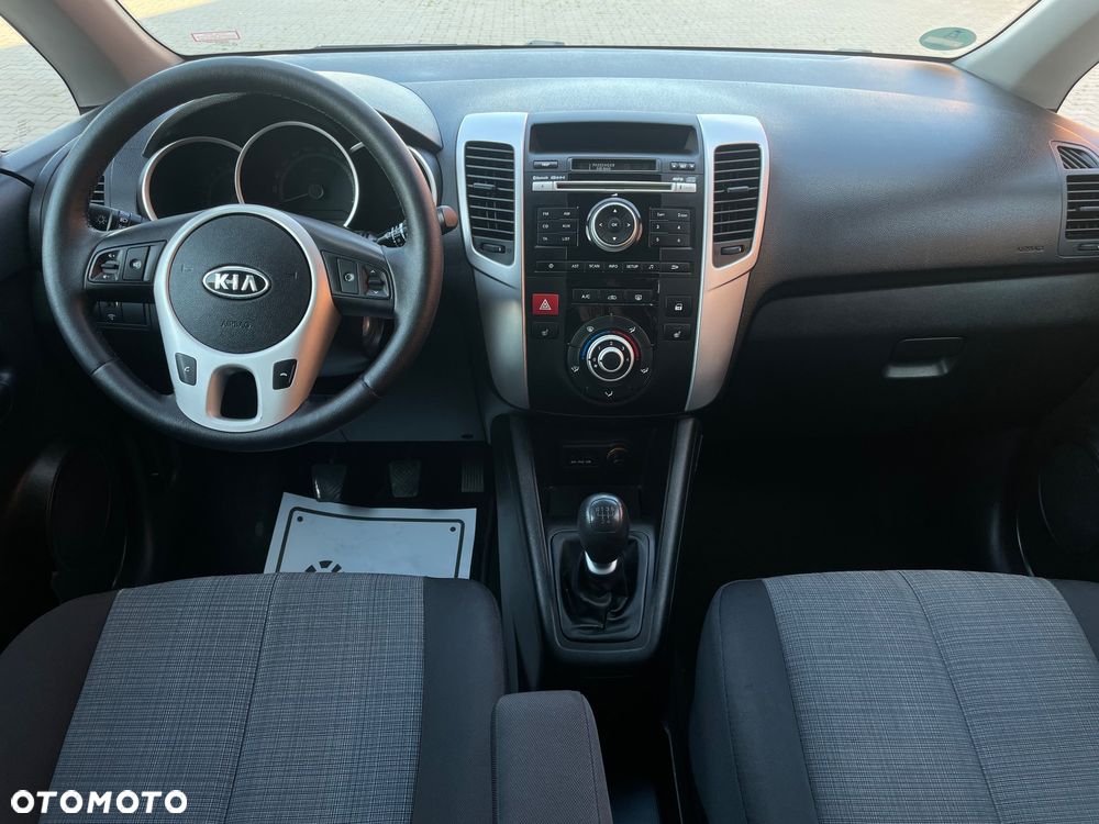 Kia Venga 1.4 CVVT Vision - 10