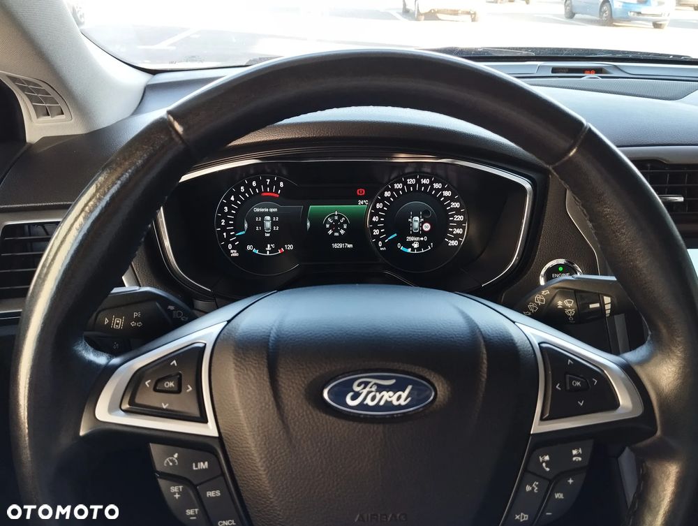 Ford Mondeo - 12