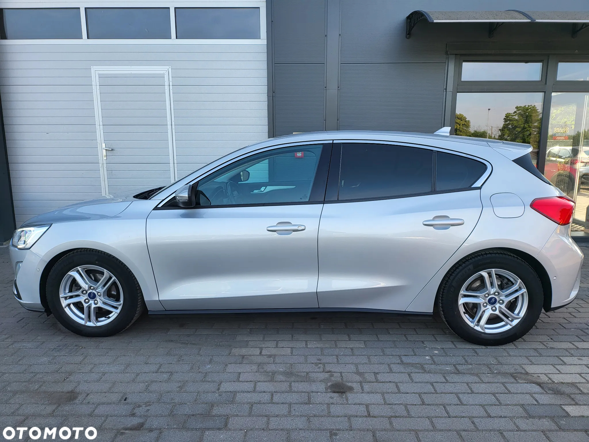 Ford Focus 1.5 EcoBoost Titanium - 26