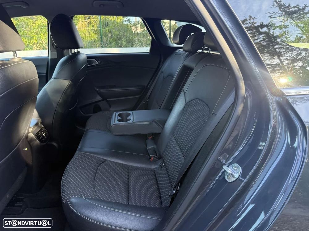 Kia Ceed SW 1.0 T-GDI Sport - 18