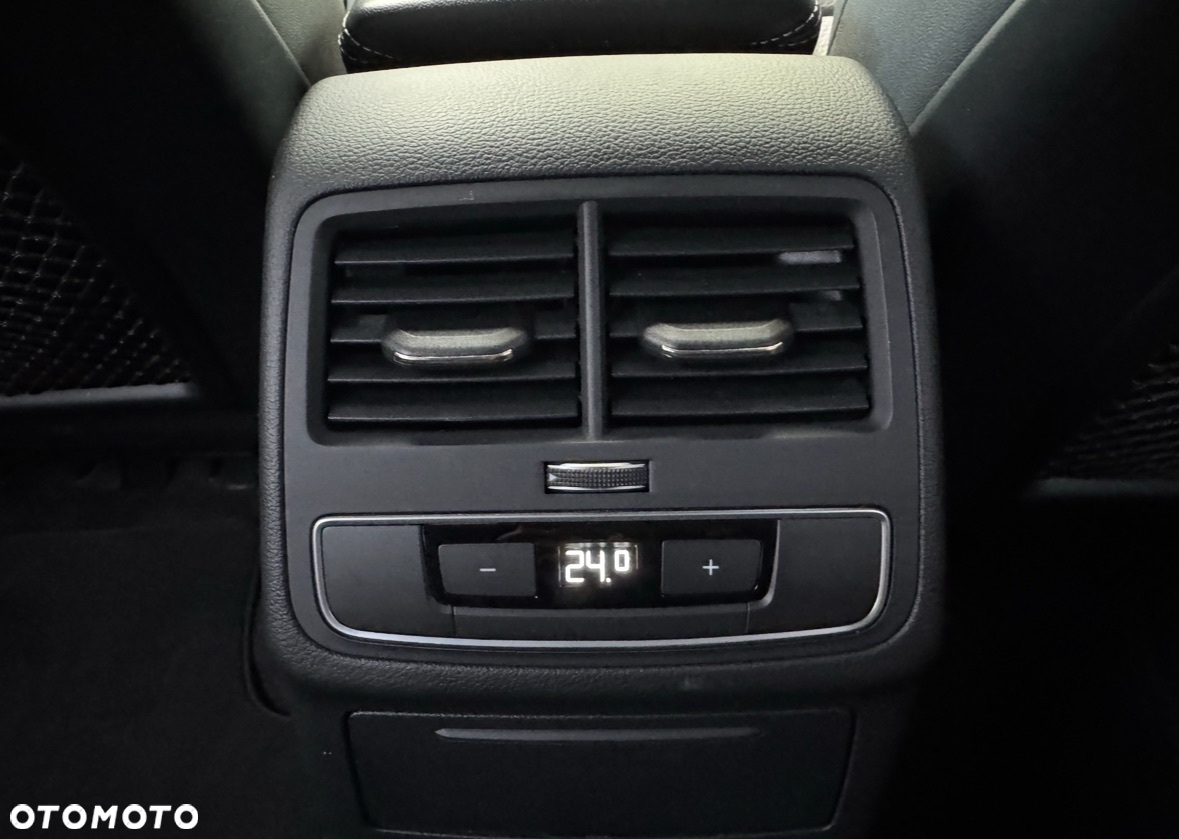 Audi A4 Avant 2.0 TDI Sport S tronic - 40