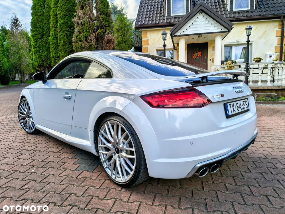 Audi TT S Coupé - 3