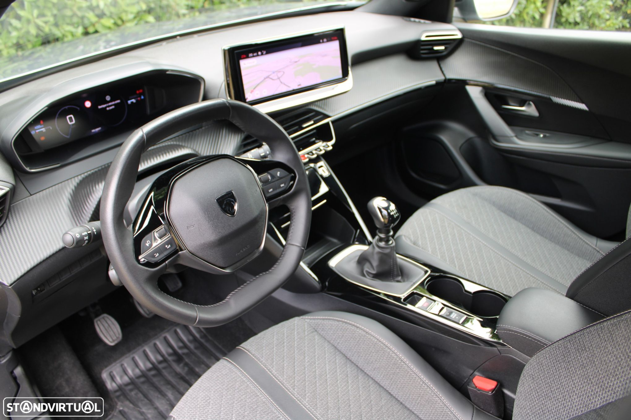 Peugeot 2008 1.2 PureTech Allure Pack - 34