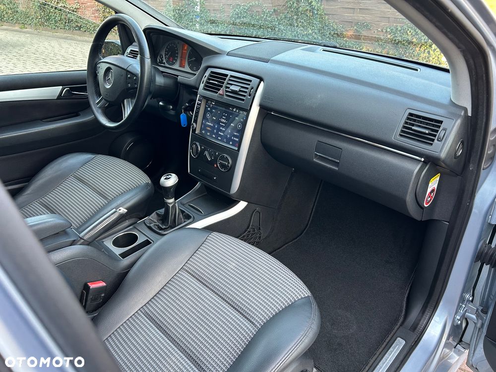 Mercedes-Benz Klasa B - 29